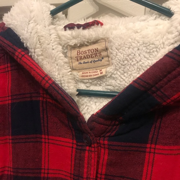 Cozy coat. Never worn - Picture 2 of 2